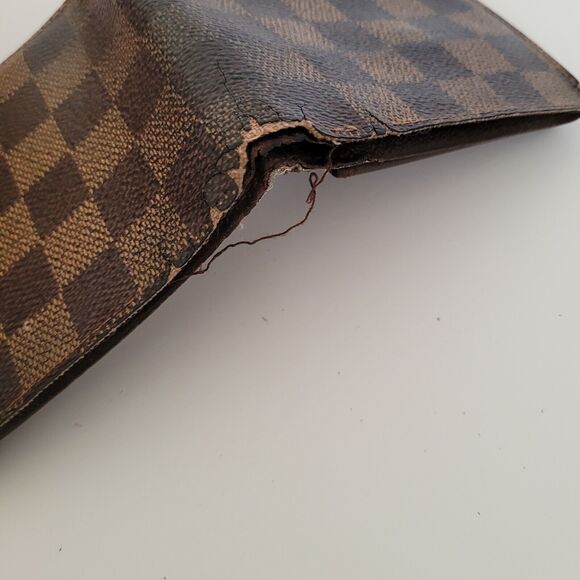 Vintage Louis Vuitton Men's LV Brown Bi-Fold Damier Leather Wallet Damaged Fair - Picture 13 of 14